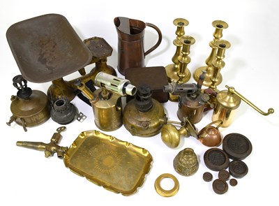 Lot 190 - A collection of assorted metalware including a...