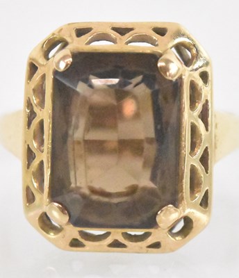 Lot 788 - A 9ct yellow gold citrine set ring, size M,...