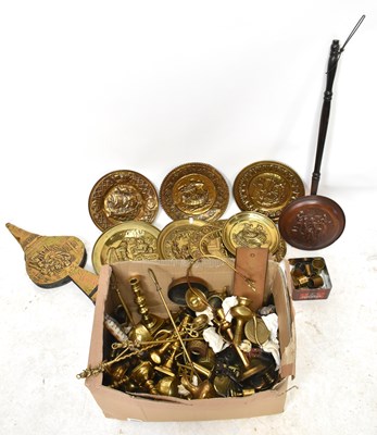 Lot 191 - A collection of assorted metalware including...