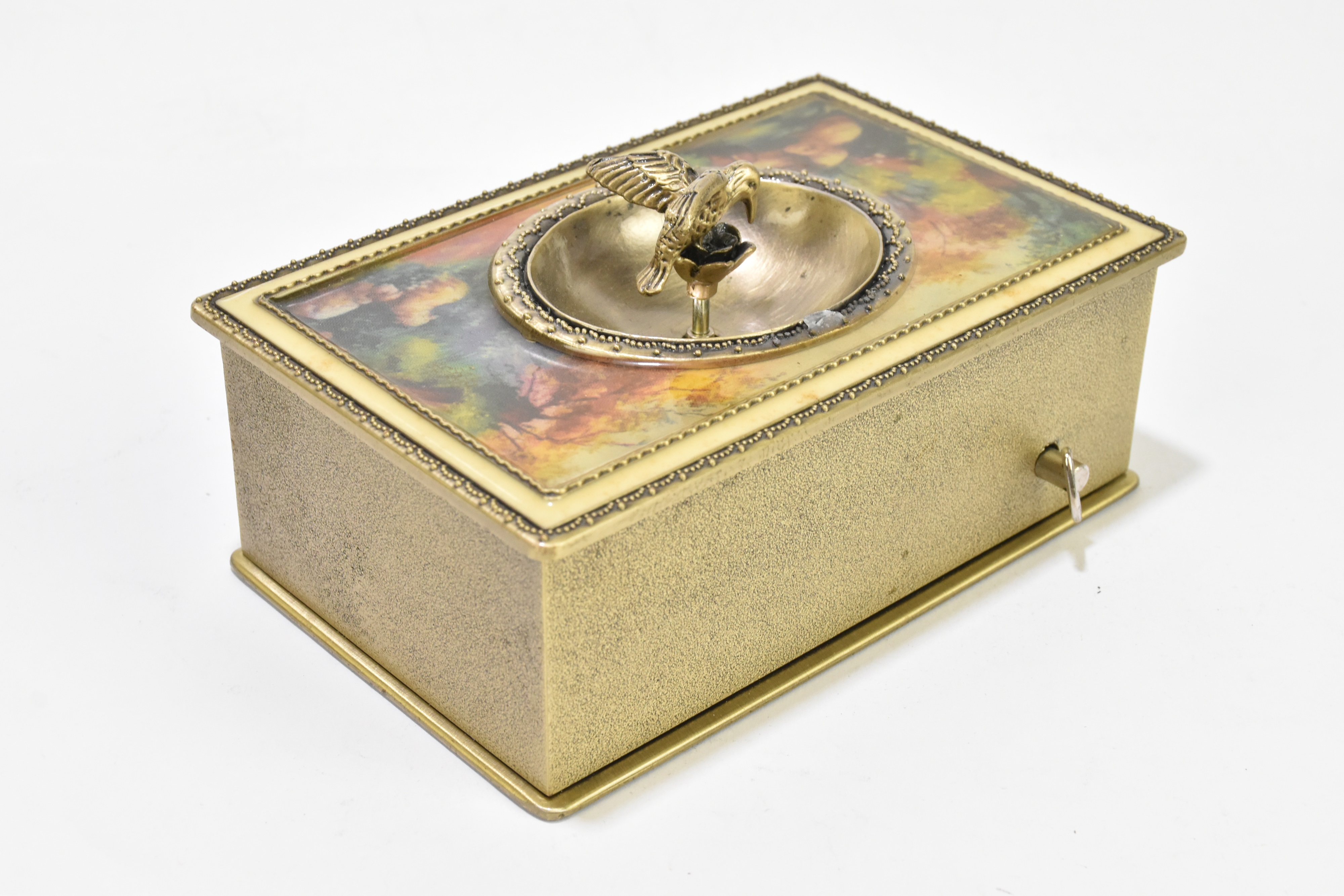Lot 325 - A contemporary musical box of rectangular