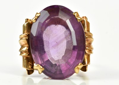 Lot 88 - A 9ct yellow gold amethyst set ring dress ring,...