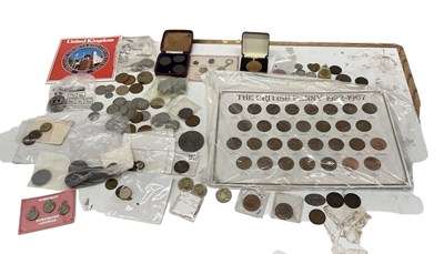 Lot 907 - A quantity of all world coinage and medallions,...