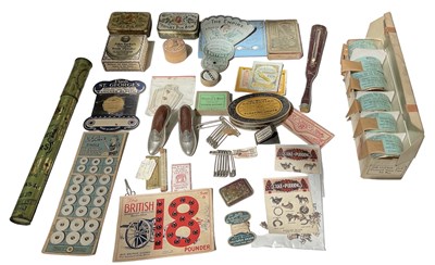 Lot 256 - A good and interesting collection of curios...