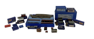 Lot 425 - HORNBY; a boxed Dublo OO gauge electric train...