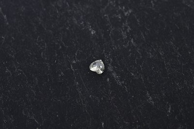 Lot 1522 - A loose heart shaped diamond, approx. 0.40cts....