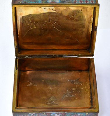 Lot 188 - A Japanese cloisonné cigarette box decorated...