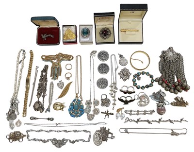 Lot 838 - A quantity of costume jewellery including...