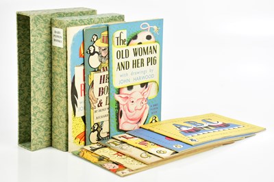 Lot 303 - BABY PUFFIN BOOKS, comprising, CHAPMAN (D),...