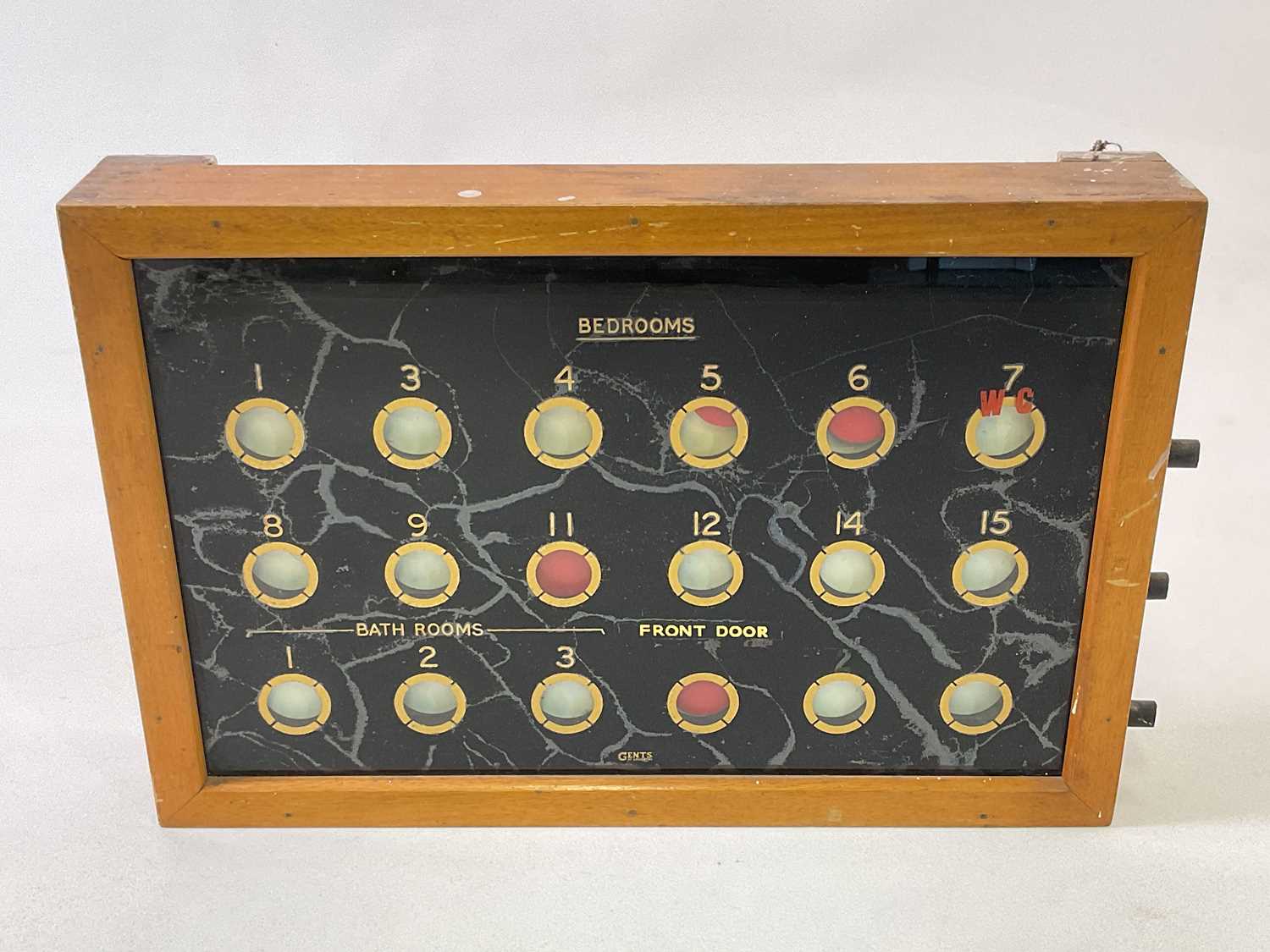 Lot 48 - GENTS; a vintage eighteen section room caller