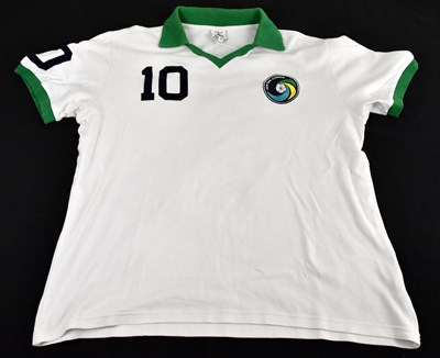 Lot 324 - PELE; a New Yorks Cosmos no.10 shirt, signed...