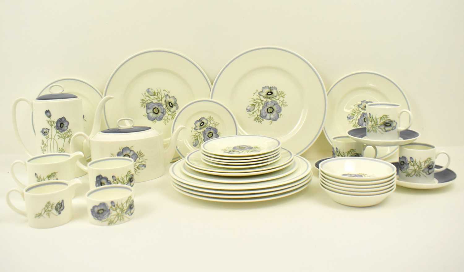 Lot 540 - WEDGWOOD; a Susie Cooper 'Glen Mist'...