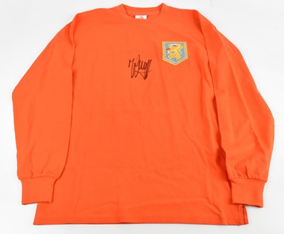 Lot 299 - JOHANN CRUYFF; a retro style Netherlands shirt,...