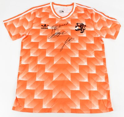 Lot 290 - NETHERLANDS; a retro style football shirt,...