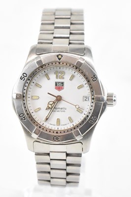 Lot 917 - TAG HEUER; a stainless steel automatic 200m...