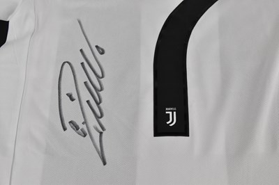 Lot 325 - CRISTIANO RONALDO; a Juventus home shirt,...