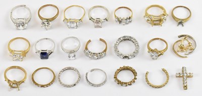 Lot 720 - A group of scrap 9ct yellow gold jewellery...