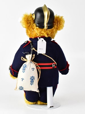 Lot 381 - STEIFF; a German collectors' bear 'Berlin...