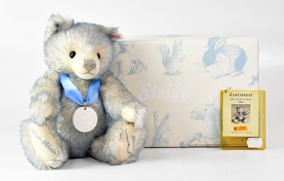 Lot 359 - STEIFF; a German musical collectors' bear...