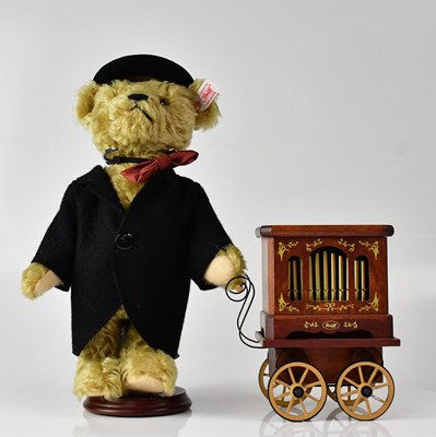 Lot 369 - STEIFF; a German collectors' bear 'Organ...