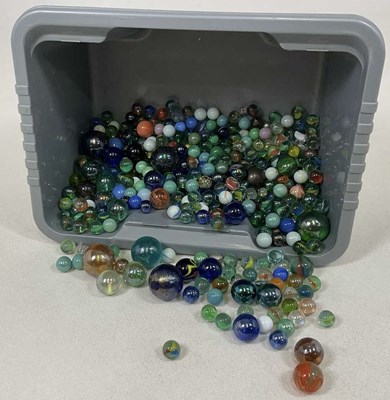 Lot 93 - A quantity of marbles including vintage and...