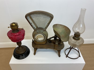 Lot 113 - AUTOMATIC SCALES COMPANY LTD; a set of balance...