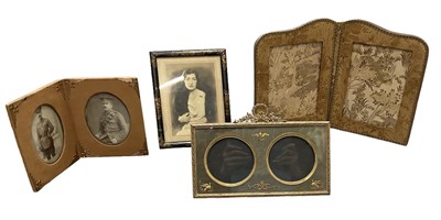 Lot 261 - A Chinoiserie laquered photograph frame, 23 x...