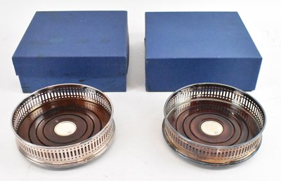 Lot 665 - CARR'S OF SHEFFIELD LTD; a pair of modern 925...