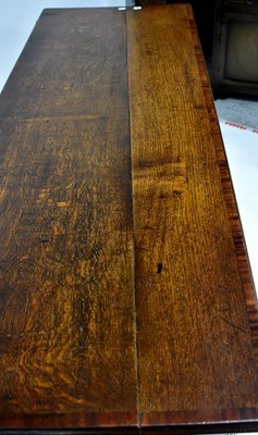 Lot 89 - A Georgian oak mule chest with cross banded...