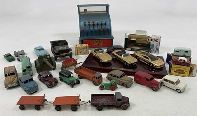 Lot 96 - A small collection of vintage and modern...