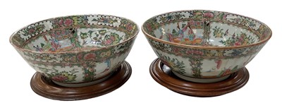 Lot 1065 - A pair of early 20th century Chinese Canton...