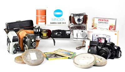 Lot 170 - A quantity of cameras and accessories, to...