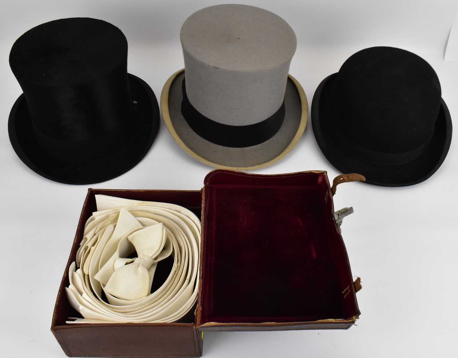 Lot 212 - Three vintage gentlemen's hats comprising a...