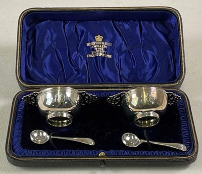 Lot 1511 - A cased pair of Edwardian hallmarked silver...