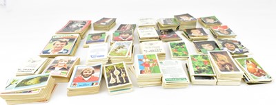 Lot 458 - A large quantity of 1970s football collectors' and trading cards