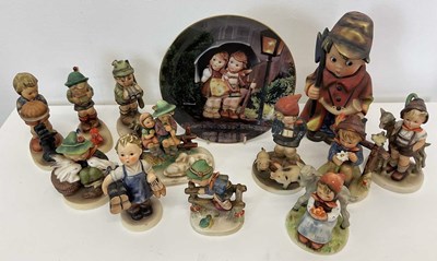 Lot 199 - GOEBEL AND HUMMEL; a collection of thirteen...