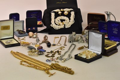 Lot 1241 - A large collection of costume jewellery...