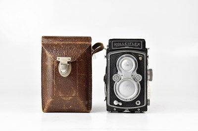 Lot 190 - ROLLEIFLEX; an Automat Model 2 TLR medium...