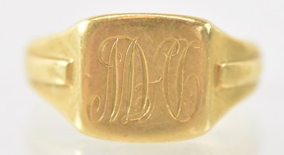 Lot 1297 - An 18ct yellow gold signet ring, size L,...