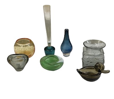 Lot 691 - Seven pieces of assorted art glass including...