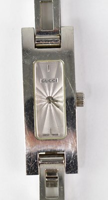 Lot 1311 - GUCCI; a 3900L ladies' quartz wristwatch with...