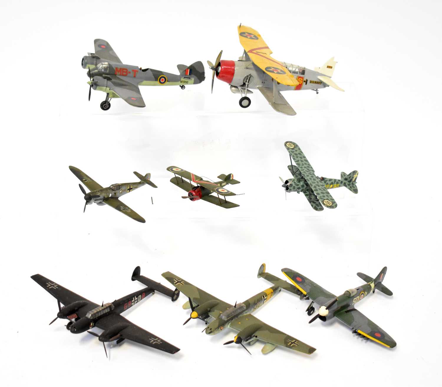 Lot 216 - A large collection of kit model aeroplanes