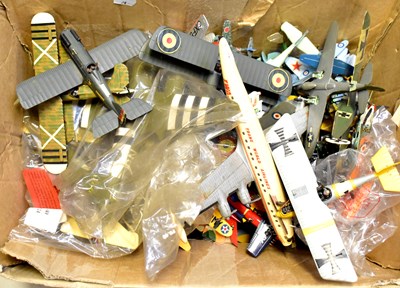 Lot 216 - A large collection of kit model aeroplanes