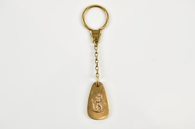 Lot 5 - A 9ct yellow gold key ring and fob decorated...