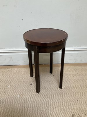 Lot 1119 - A 1920s mahogany circular occasional table on...