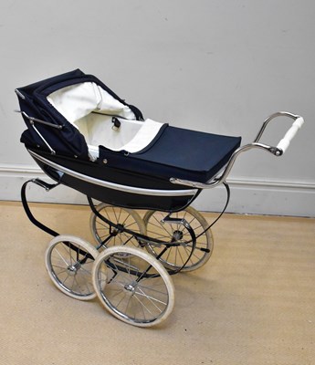 Lot 1624 - A vintage Silvercross pram.