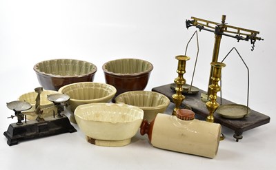 Lot 1477 - An assortment of collectors' items including...