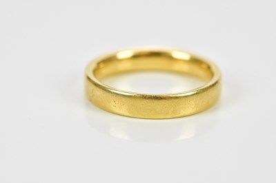 Lot 145 - An 18ct yellow gold wedding band, size L,...