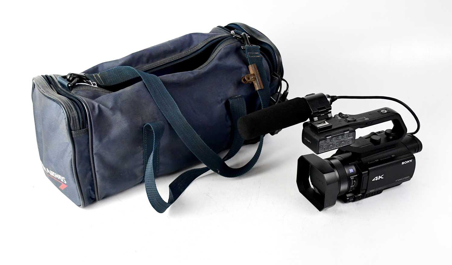 Lot 524 - SONY