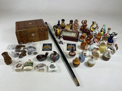 Lot 49 - A collectors' lot, to include a Asian sword...