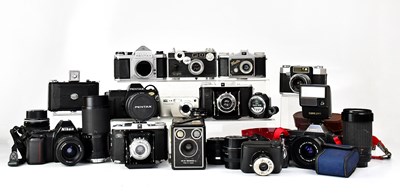 Lot 177 - A collection of cameras to include a Nikon...